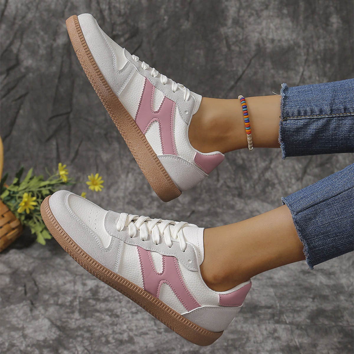 New Colorblock Lace-up Flats Shoes Fashion Round Toe Slip On Casual Shoes For Women.