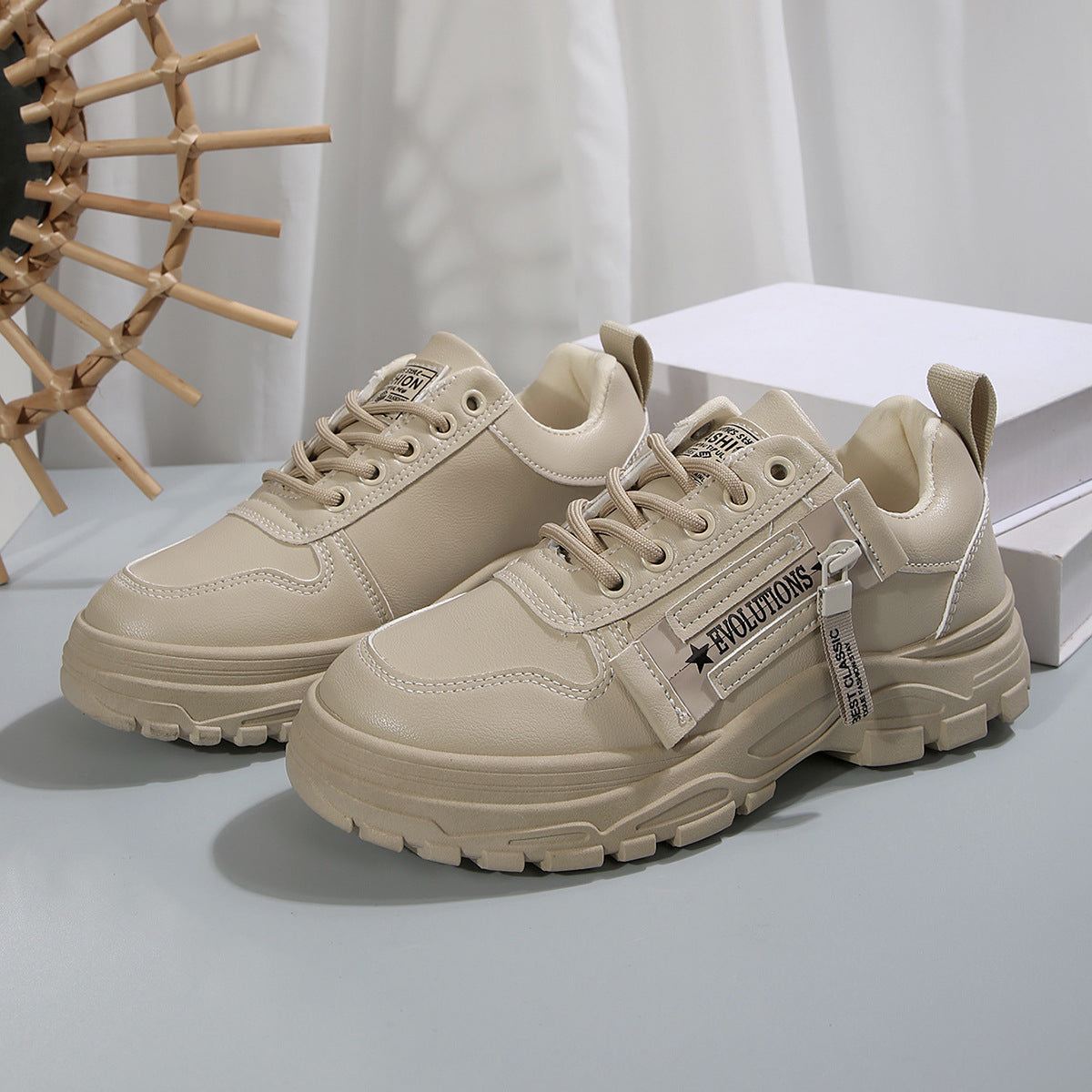 Lace-up Sports Shoes With Side-Zipper Design Fashion Thick-soled Round-toe Casual Shoes For Women Sneakers.