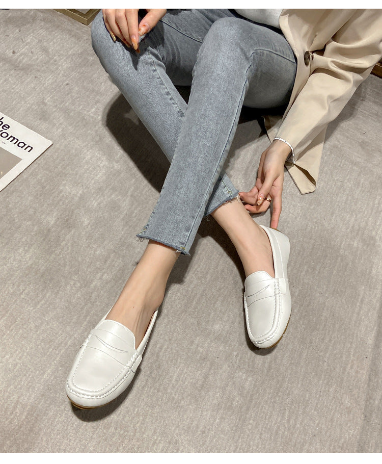 Flat bottomed bean shoes.