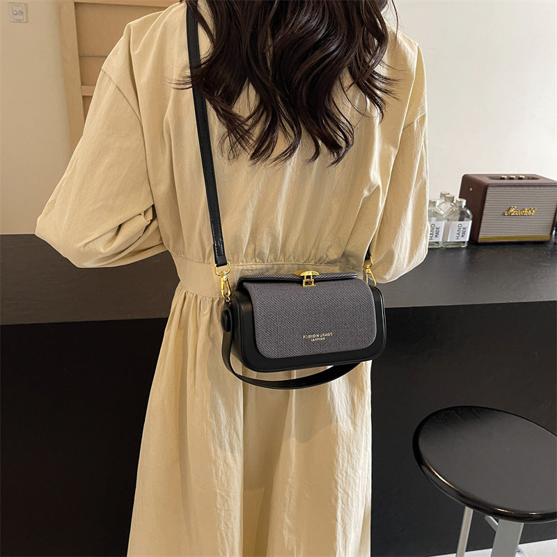 High Quality Messenger Bag.