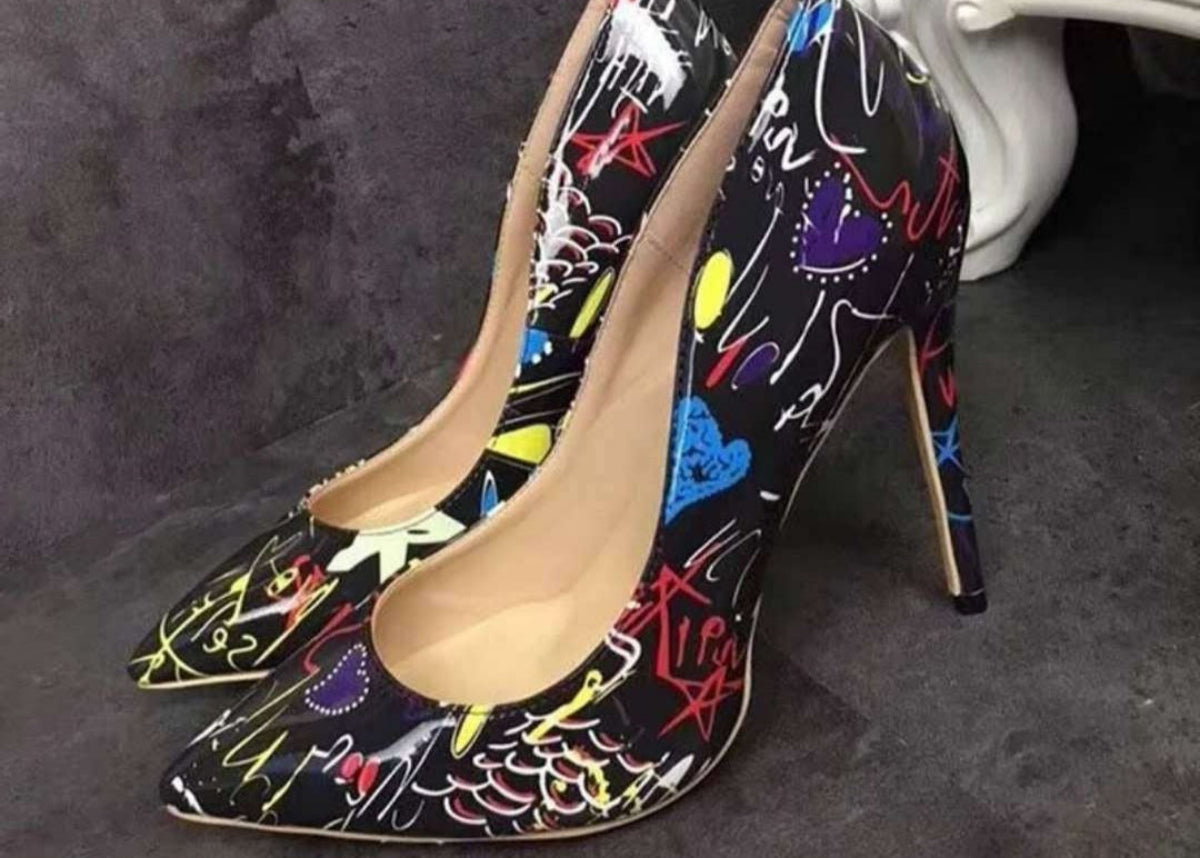 Sexy women high heels pumps.