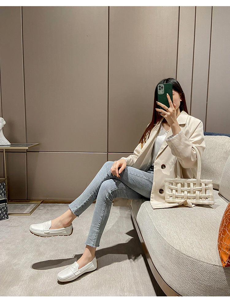 Flat bottomed bean shoes.