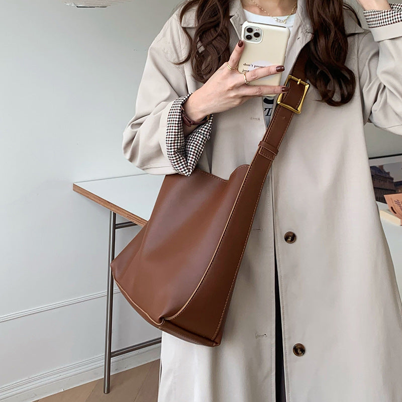 Bouchardon – Sac à bandoulière minimaliste en cuir PU - Gena Campbell