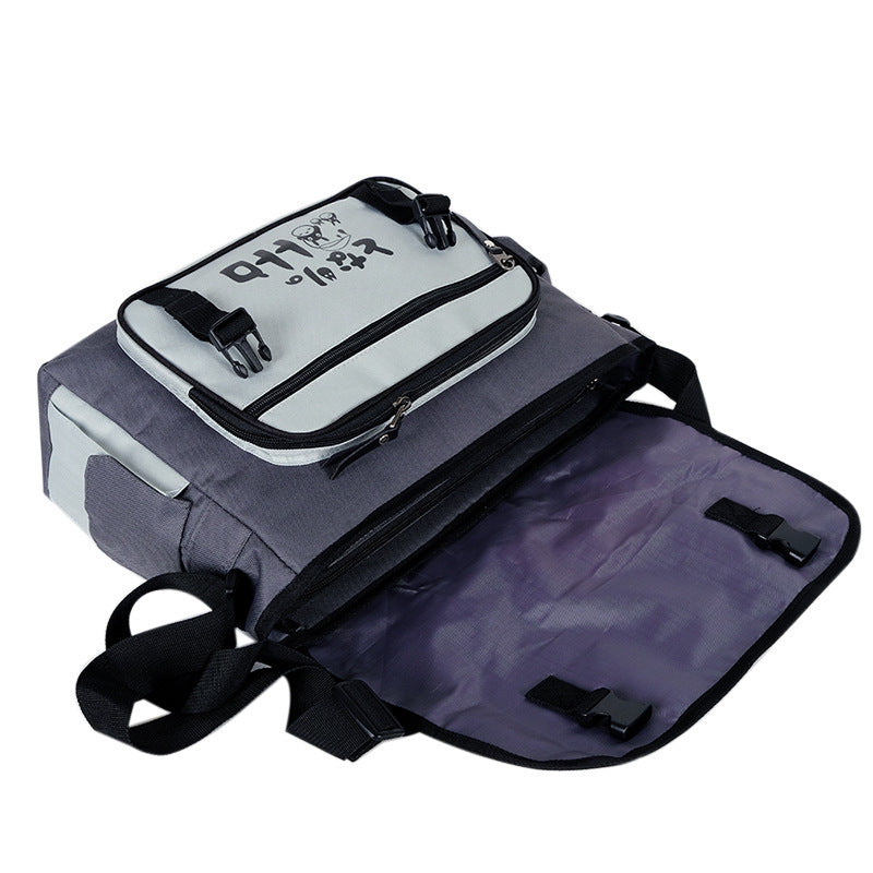 Miyazaki Hayao Totoro shoulder bag.