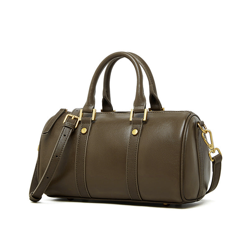 Retro Portable Cowhide Crossbody Bag.