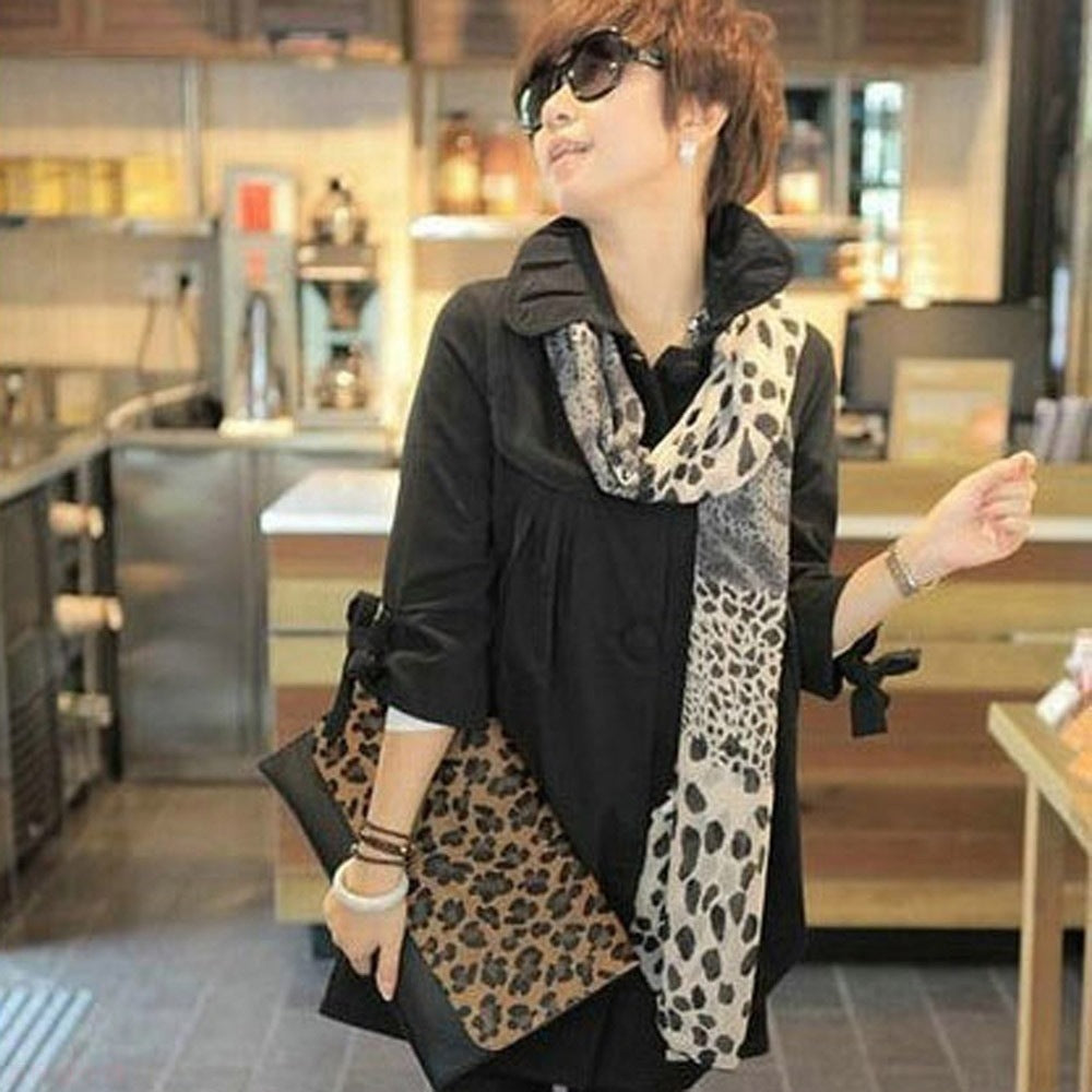 <img src="https://genacampbell.fr/images/foulard-leopard-soie.jpg" alt="Foulard léopard carré en soie synthétique douce · Création Gena Campbell · Sensuel, léger, à nouer autour du cou ou au poignet">

