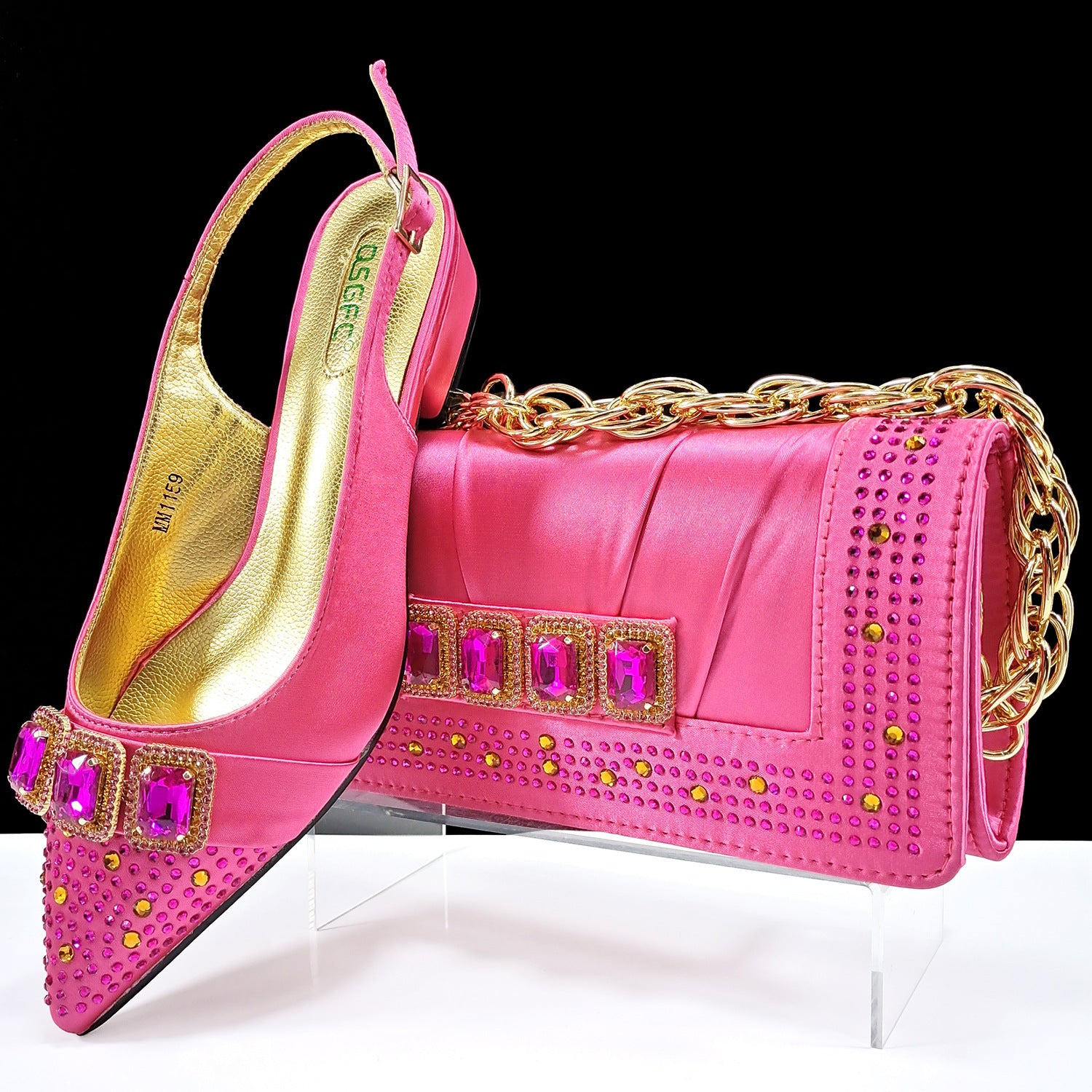 Saint-Placide – Ligne allongée, éclat discret - Gena Campbell